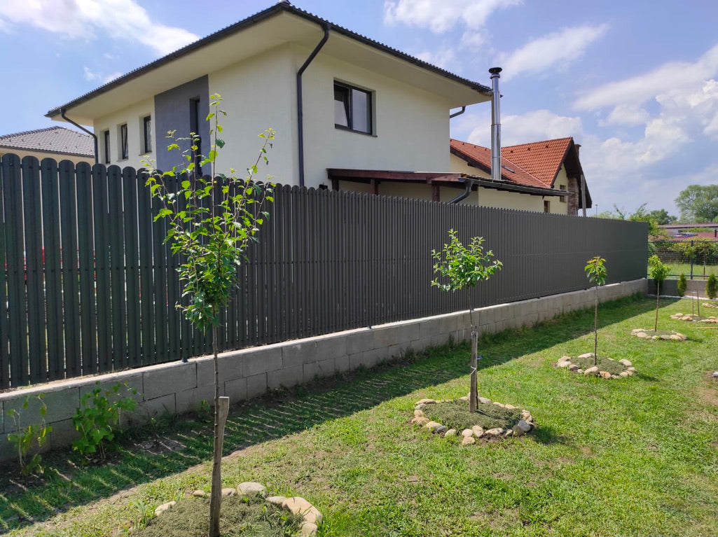 Prim-plan al modelului TISA Sipca Metalica cu finisaj de Mat Dublu în culoare Gri Grafit Dublu, disponibil pe www.sipca.ro, fabricat de Top Profil Sistem.