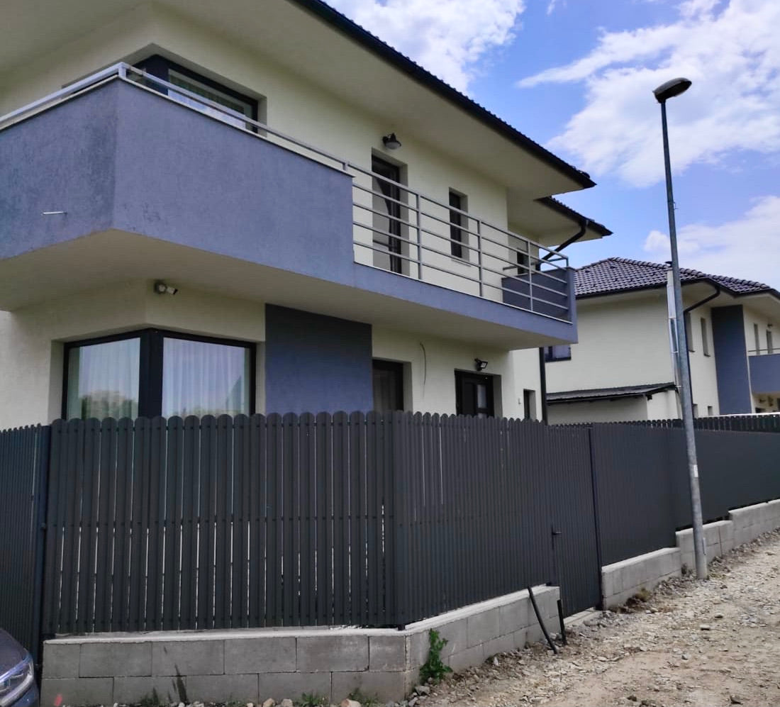 Prim-plan al modelului TISA Sipca Metalica cu finisaj de Mat în culoare Gri Grafit, disponibil pe www.sipca.ro, fabricat de Top Profil Sistem.