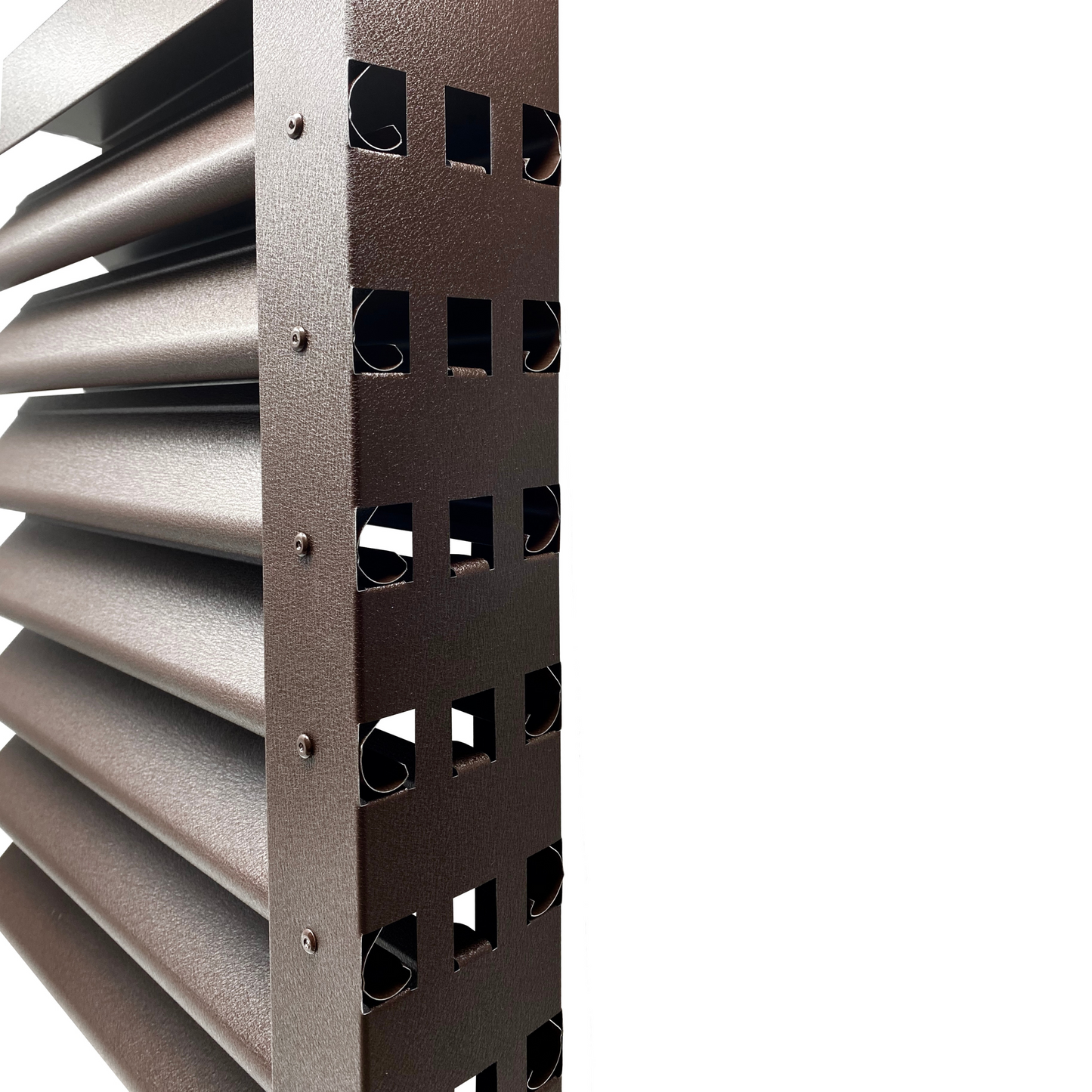 Prim-plan al modelului PIRAMIDA Gard Jaluzele cu finisaj de Mat în culoare Maro Espresso RAL 8019, disponibil pe www.jaluzelegard.ro, fabricat de Top Profil Sistem.
