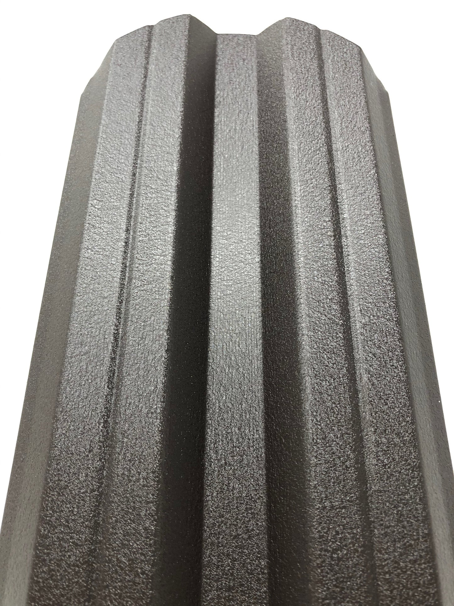 Prim-plan al modelului TISA Sipca Metalica cu finisaj de Mat Dublu în culoare Maro Espresso Dublu RAL 8019, disponibil pe www.sipca.ro, fabricat de Top Profil Sistem.