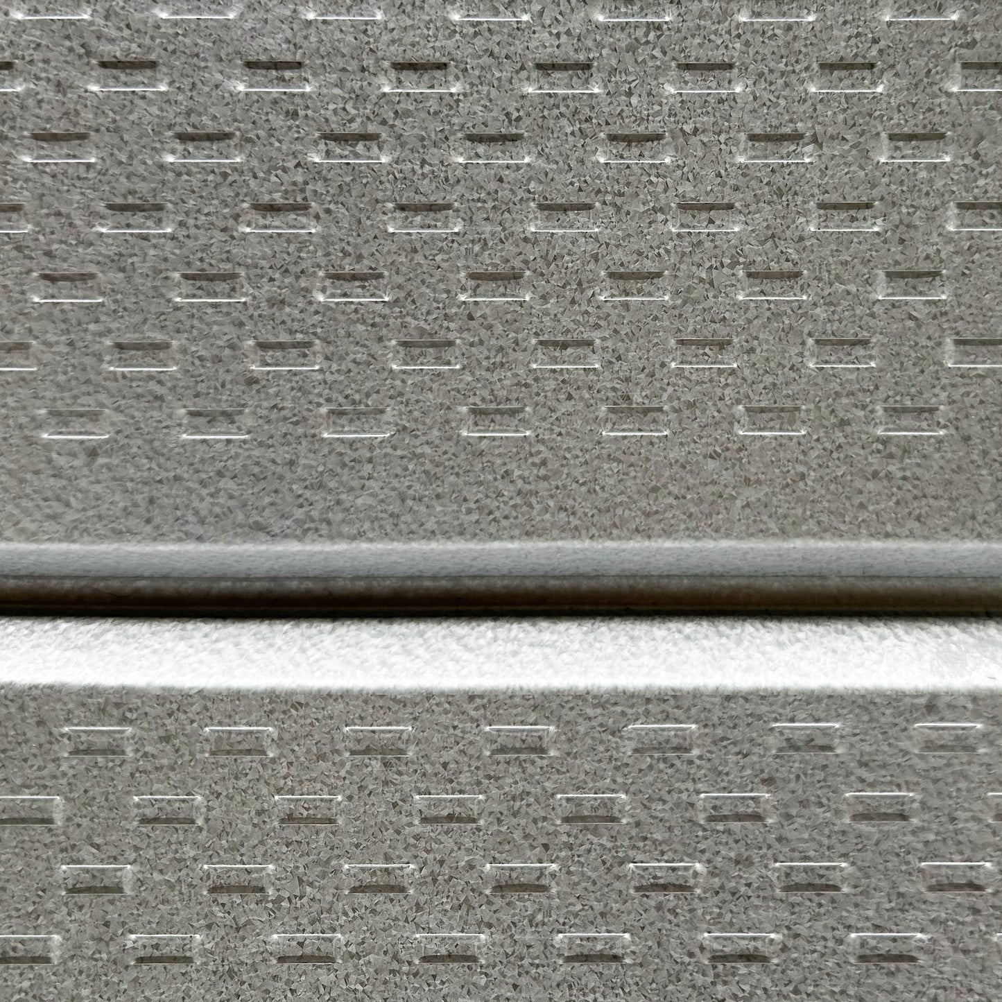 Lambriu Metalic Perforat Saturn,  Galvanum