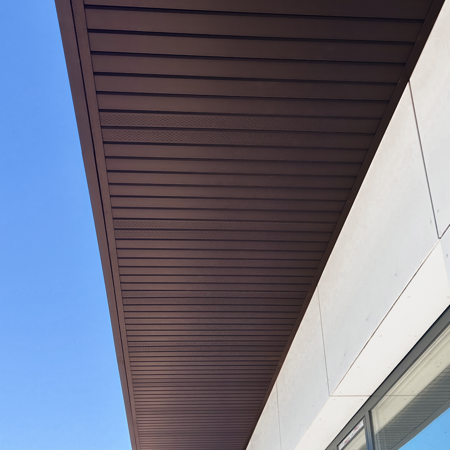 Lambriu Metalic Drept Jupiter, Maro Ciocolata RAL 8017