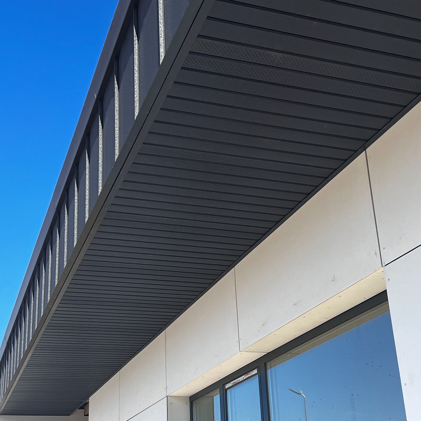 Lambriu Metalic Drept Jupiter, Negru de Noapte RAL 9005