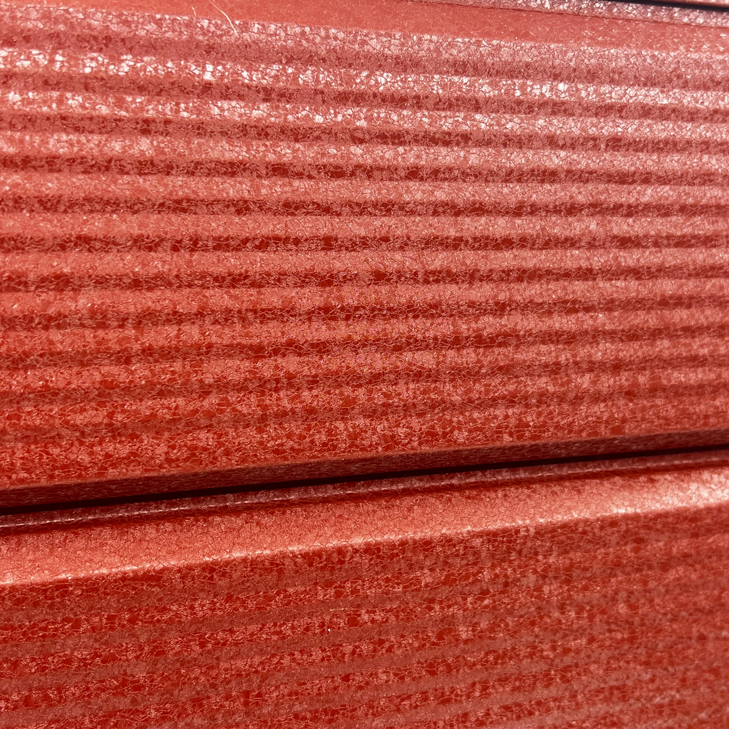 Lambriu Metalic Striat Venus, Caramida Rosie RAL 3009