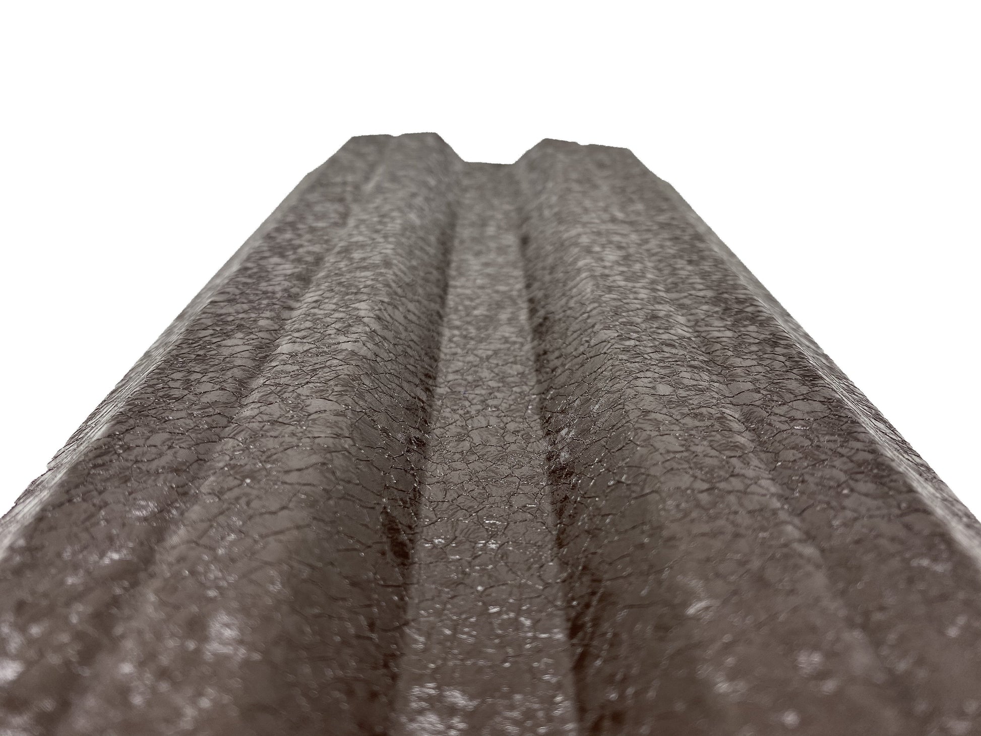 Prim-plan al modelului TISA Sipca Metalica cu finisaj de Hi-Mat în culoare Maro Cedru, RAL 8019, disponibil pe www.sipca.ro, fabricat de Top Profil Sistem.